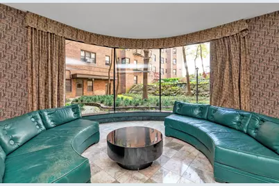 69-10 Yellowstone Boulevard #210, Forest Hills, NY 11375 - Photo 15