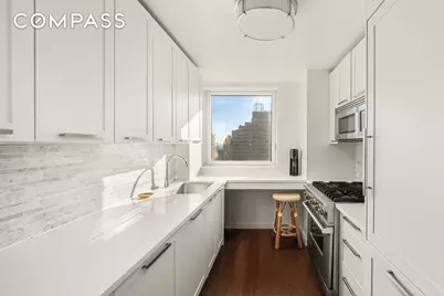 200 E 94th Street #2309, New York City, NY 10128 - Photo 5