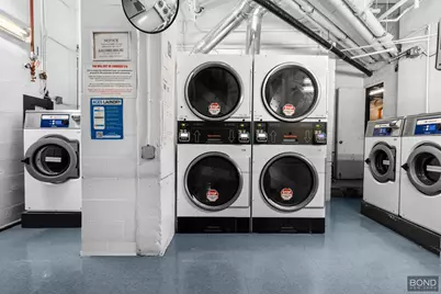 865 United Nations Plaza #14C, New York, NY 10017 - Photo 11