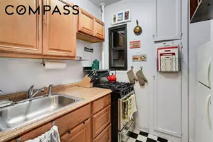 240 E 24th St, New York City, NY 10010 - Photo 3