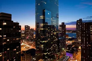 460 W 42nd St, New York City, NY 10036 - Photo 23