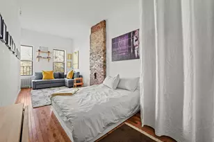 424 E 115th St, New York City, NY 10029 - Photo 3