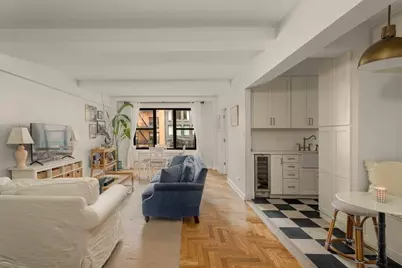 330 E 79th Street #2C, New York, NY 10075 - Photo 3