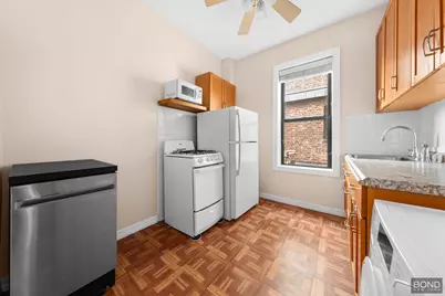 8402 Beverly Road #2D, Kew Gardens, NY 11415 - Photo 3