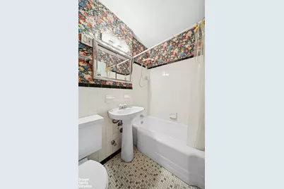 210 E 15th Street #2D, New York City, NY 10003 - Photo 13