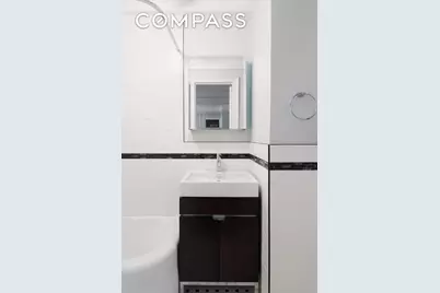 321 E 54th Street #3D, New York City, NY 10022 - Photo 5