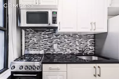 321 E 54th Street #3D, New York, NY 10022 - Photo 3