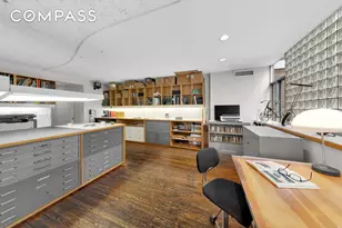 219 E 49th St, New York City, NY 10017 - Photo 11