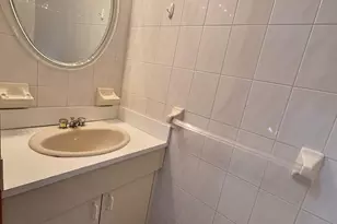 735 Woodrow Rd, New York City, NY 10312 - Photo 7