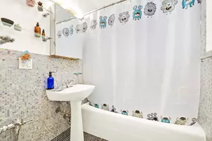 71 Ocean Pkwy, New York City, NY 11218 - Photo 11