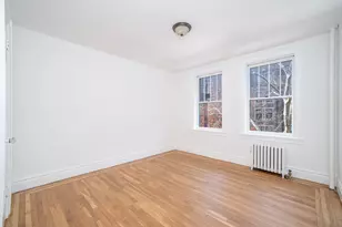 35-27 80th St, New York City, NY 11372 - Photo 3
