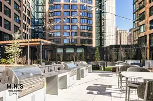 54 Crown St, New York City, NY 11225 - Photo 41