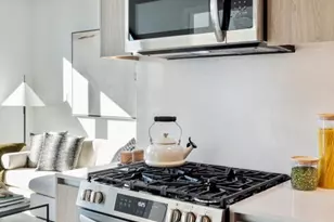 54 Crown St, New York City, NY 11225 - Photo 11