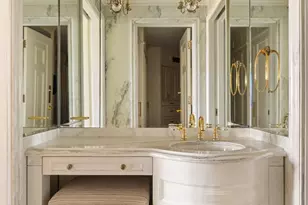 530 E 76th St, New York City, NY 10021 - Photo 15