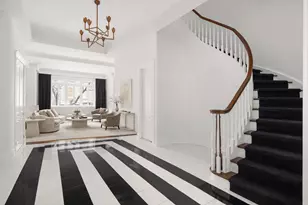 18 E 62nd St, New York, NY 10065 - Photo 3