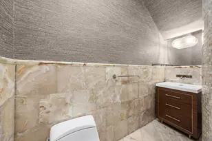 18 E 62nd St, New York City, NY 10065 - Photo 5