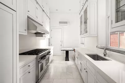 18 E 62nd Street #2/3, New York City, NY 10065 - Photo 7