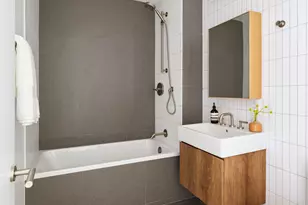 76 N 8th St, New York City, NY 11249 - Photo 25