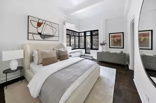 25 W 54th St, New York, NY 10019 - Photo 11