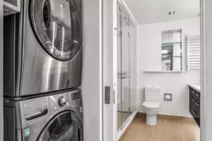 167 Perry St, New York City, NY 10014 - Photo 11