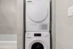 13-11 Jackson Ave, New York City, NY 11101 - Photo 7