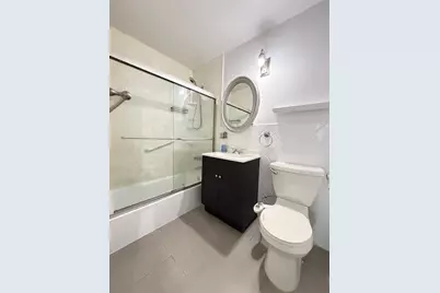 85-15 Main Street #2R, New York City, NY 11435 - Photo 3