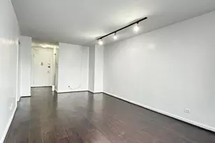85-15 Main St, New York City, NY 11435 - Photo 11