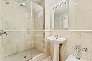 259 W 90th St, New York City, NY 10024 - Photo 19