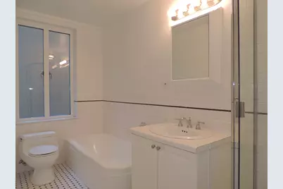 40 Central Park S #7F, New York, NY 10019 - Photo 5