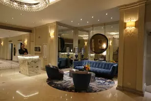 111 E 56th St, New York City, NY 10022 - Photo 5