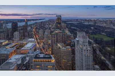 80 Columbus Circle #80th Floor, New York City, NY 10023 - Photo 29