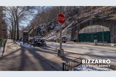 245 Bennett Avenue #1A, New York City, NY 10040 - Photo 21