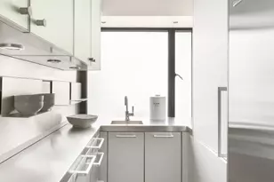 510 East 86th St, New York City, NY 10028 - Photo 15