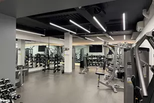 1095 Park Ave, New York City, NY 10128 - Photo 13