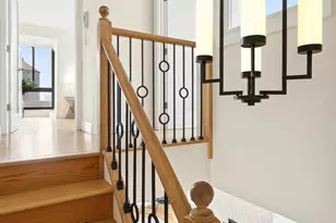 366 W 11th St, New York City, NY 10014 - Photo 13