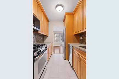118 E 60th Street #8CD, New York City, NY 10022 - Photo 5