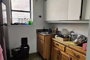 319 E 105th St, New York City, NY 10029 - Photo 5