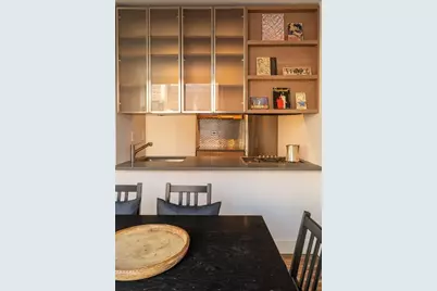 300 E 85th Street #404, New York City, NY 10028 - Photo 5