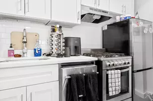 466 W 23rd St, New York, NY 10011 - Photo 5