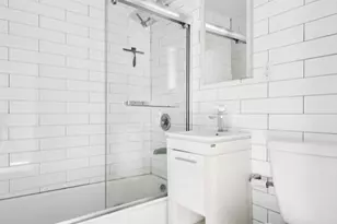 456 W 22nd St, New York City, NY 10011 - Photo 9