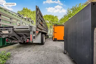 162-12-20 77th Rd, New York City, NY 11366 - Photo 35