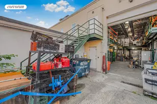 162-12-20 77th Rd, New York City, NY 11366 - Photo 33