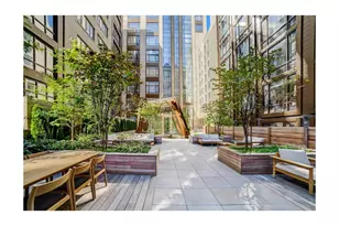 215 E 19th St, New York City, NY 10003 - Photo 9