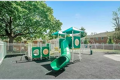 78-07 Springfield Boulevard #UPPER, New York City, NY 11364 - Photo 21