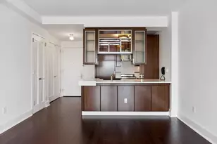 60 Riverside Blvd, New York City, NY 10069 - Photo 5