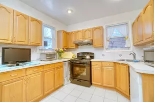 63-10 Saunders St, New York City, NY 11374 - Photo 21