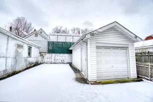 63-10 Saunders St, New York City, NY 11374 - Photo 7