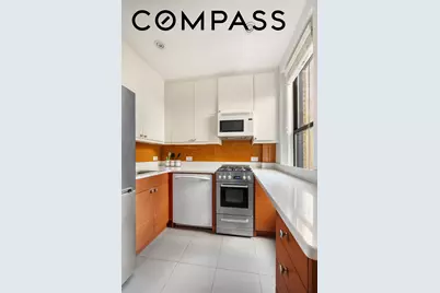 319 W 18th Street #4H, New York City, NY 10011 - Photo 3