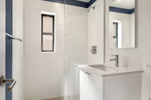 319 W 18th St, New York City, NY 10011 - Photo 5