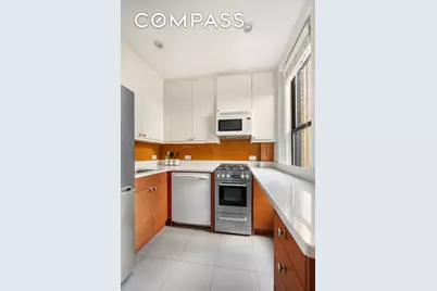 319 W 18th Street #4H, New York City, NY 10011 - Photo 3